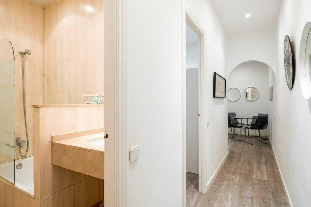 Apartament Bebarceloner Poble Nou - 2 Bedroom *